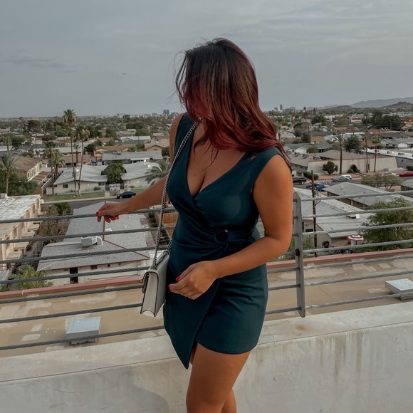 Lulu’s Minidress - Picture 2 of 6